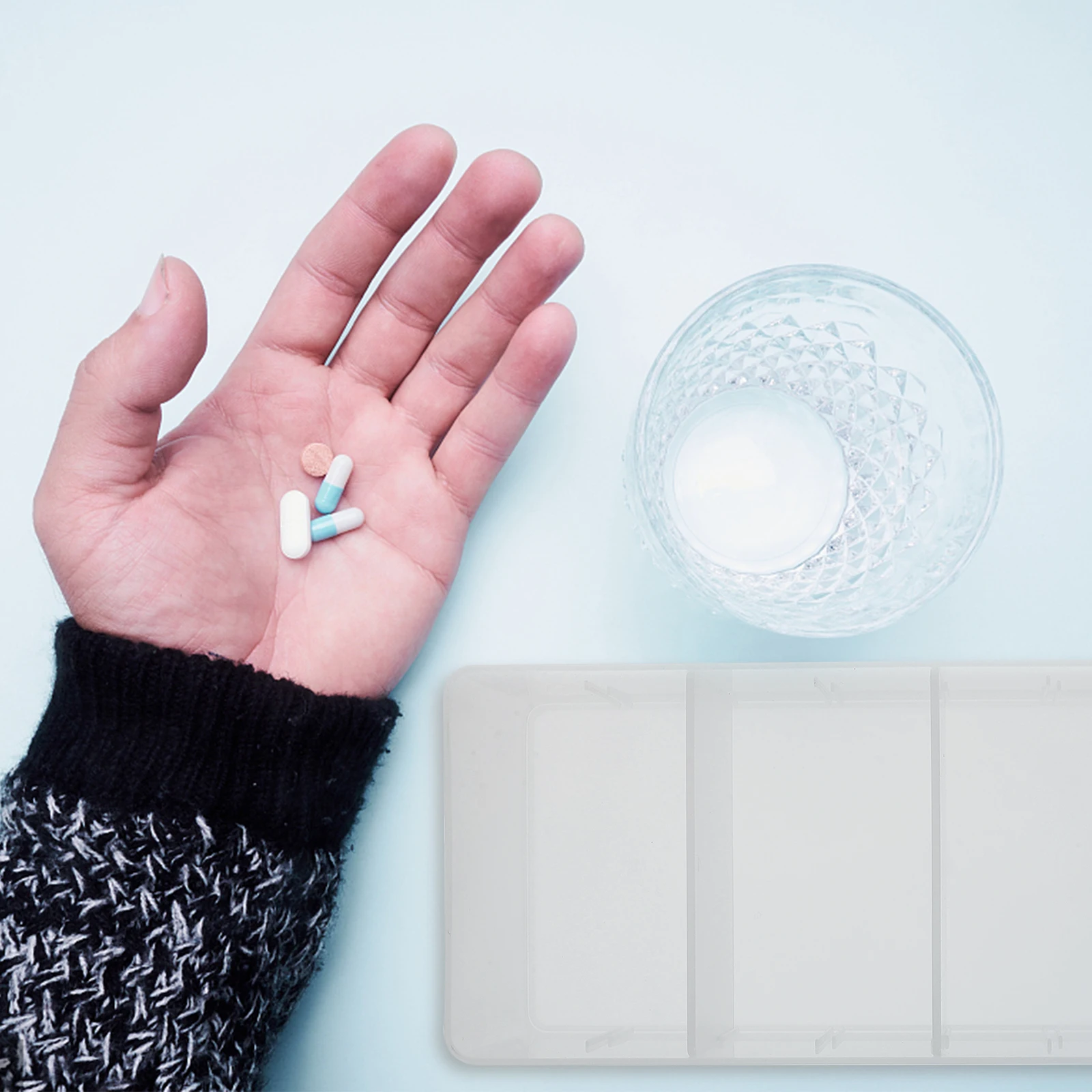 

Compartment Storage Box Transparent Portable Desktop Organizer Multi-Functional Medicine Cosmetics Storage Case