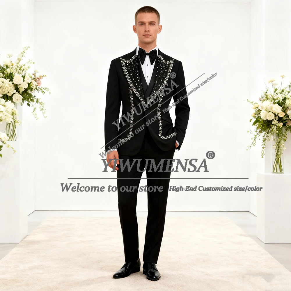 

Блестящий костюм с камнями из бисера, мужской костюм на свадьбу, комплект из 3 предметов, пиджак с шалью и лацканами, индивидуальный мужской банкетный смокинг для жениха