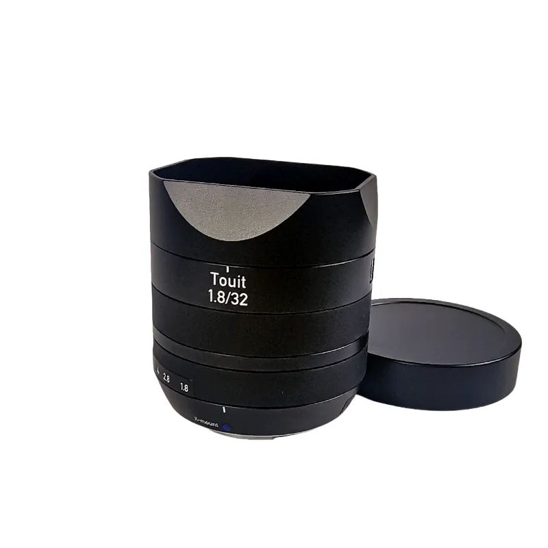 Metalowa kwadratowa osłona obiektywu z metalową nakładką na bańki dla ZEISS Touit 1.8/32 — zdjęcie produktu 2