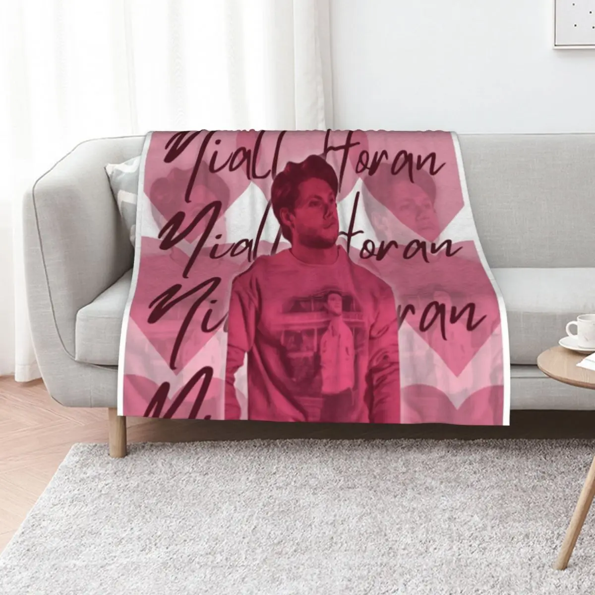 

Niall Horan Pink Heart Design Throw Blanket Sofa Quilt anime Flannels Loose Blankets