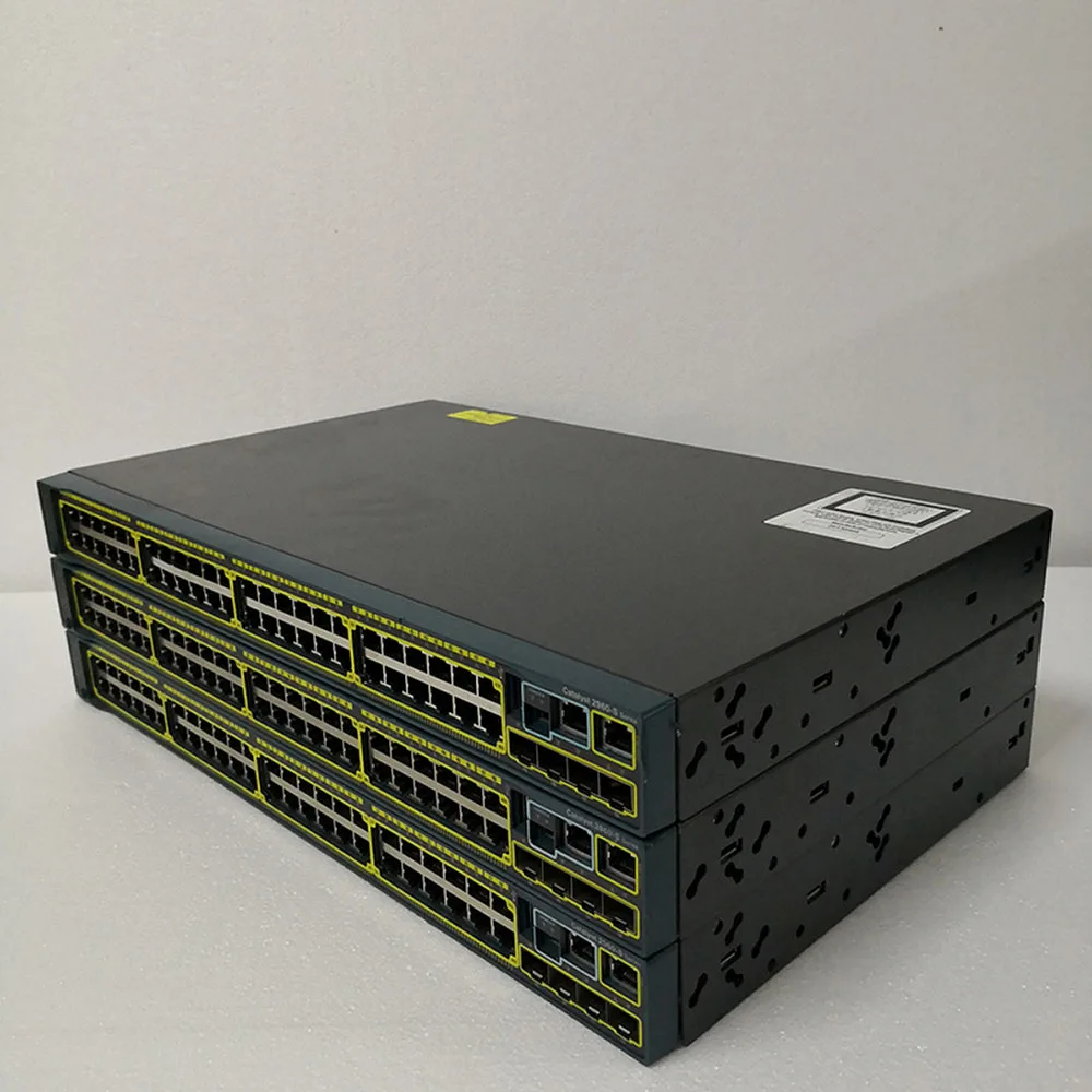 1 PZ WS-C2960S-48TS-L Switch di rete di gestione della porta ottica Gigabit 4SFP a 48 porte per CISCO