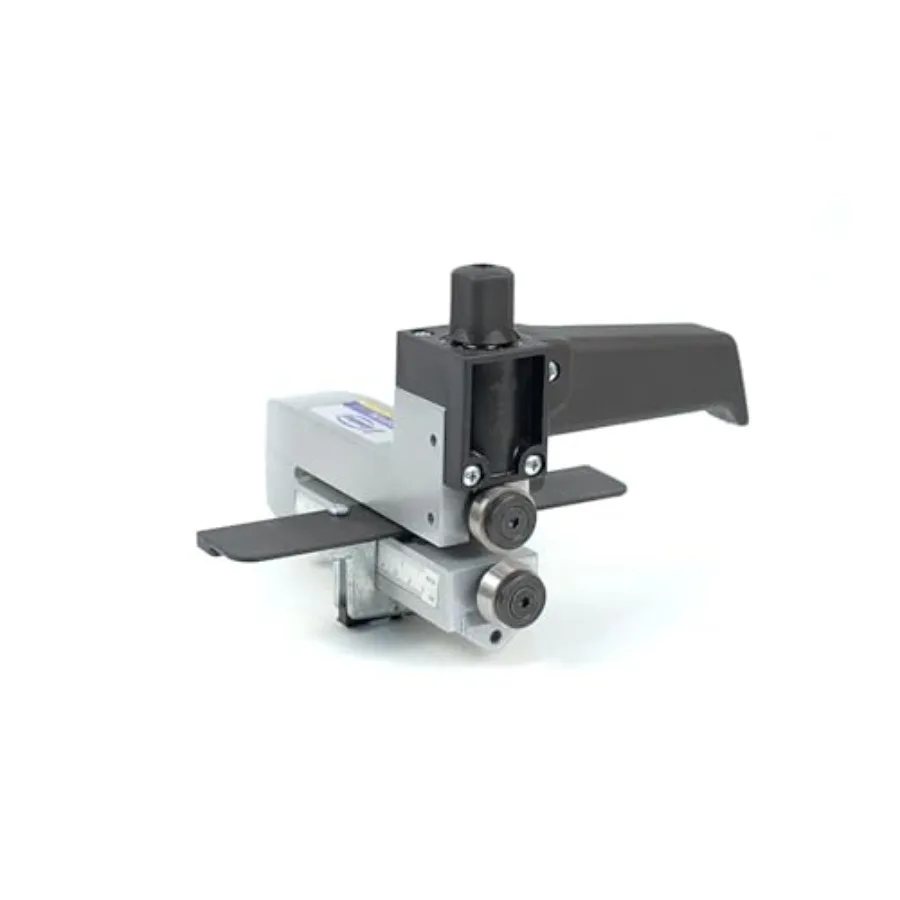 

CO15L Laminate Cutter Portable Laminate Slitter for Formica and Wood Veneer Adjustable Strip Cutter 12-110 mm with Micrometric