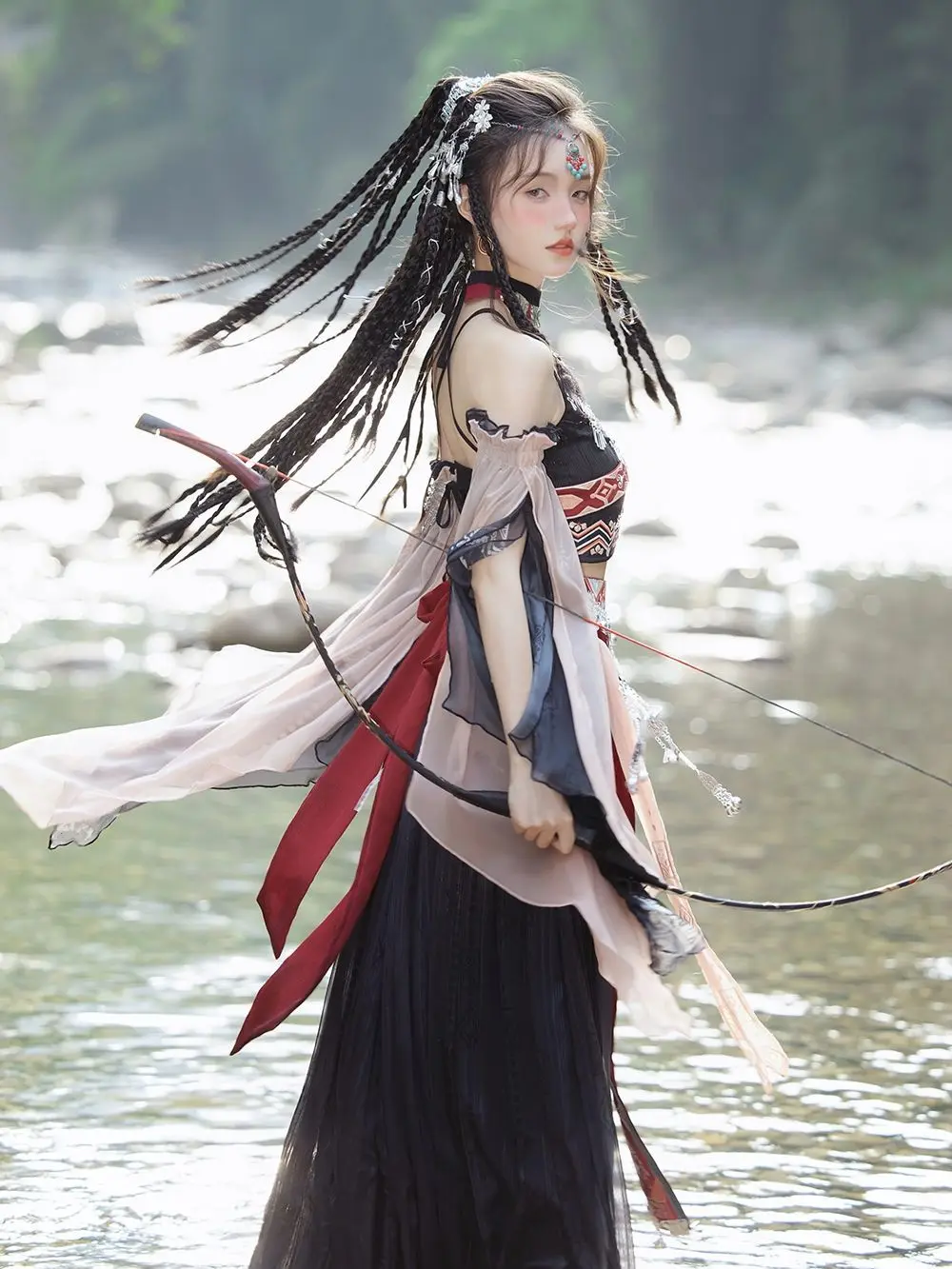 Nuovo abbigliamento di minoranza etnica Hanfu Stile esotico nero Hani stampato ricamo ornamenti in argento Abito migliorato elementi Han