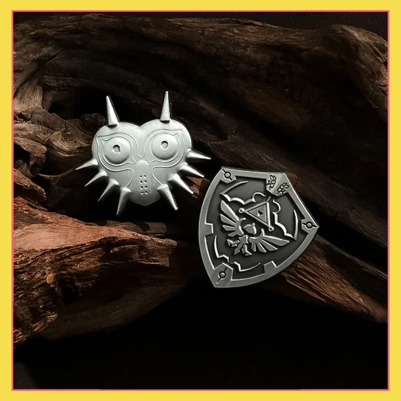 

Popular anime game Legend of Zelda: Breath of the Wild, peripheral pins, metal badges, brooches, collectible small gifts