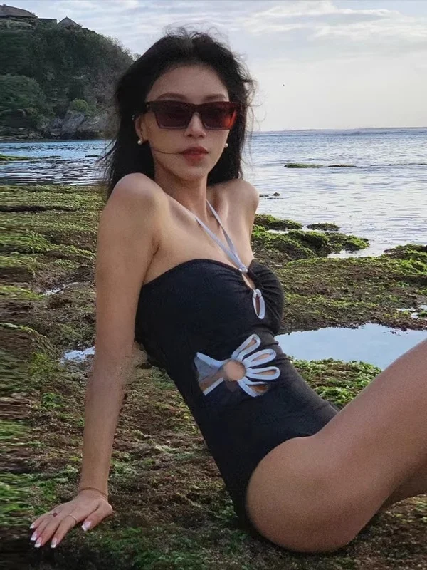 

Rainbow Bubble Sexy Hollow Flower One-Piece Swimsuit Bikini Dopa Pure Desire High Quali Sensual Swimming Costume for Women