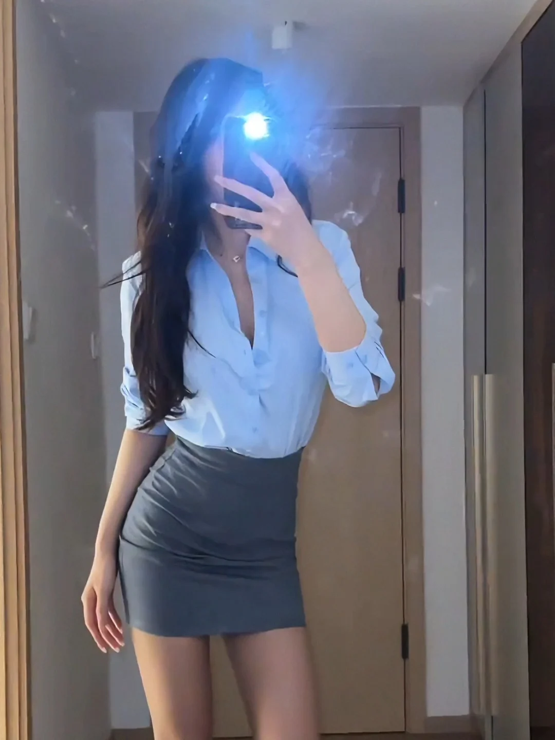 Conjunto de Saia Longa de Cintura Alta Azul e Blusa Feminina Moda Coreana Slim Fit para Trabalho Verão Outono