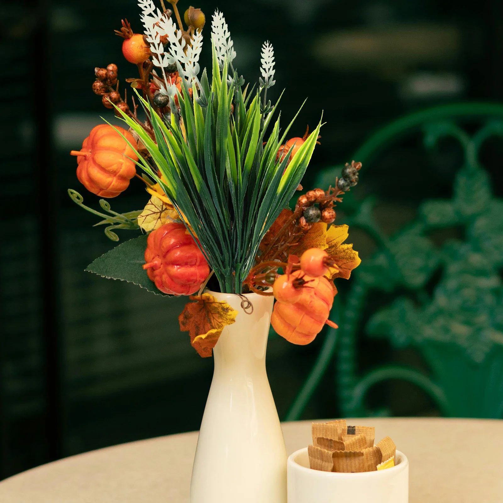 

10Pcs Simulation Flower Arrangement Lifelike Artificial Lavender Branches for Home Garden Decor Outdoor Faux Flowers Wedding