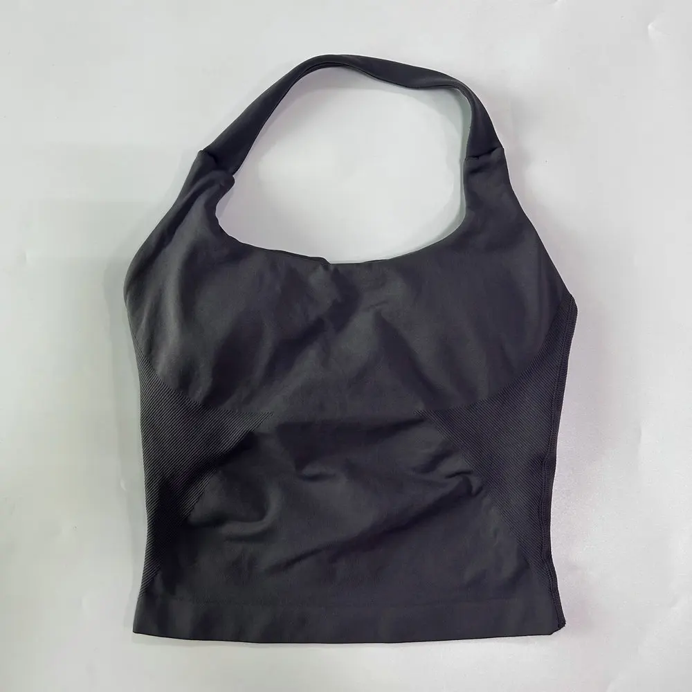 Geen logo Naadloze haltertop Backless Longline Strappy gewatteerde gymtop Dames Ingebouwde beha Afneembare cups Activewear Yoga tanktops
