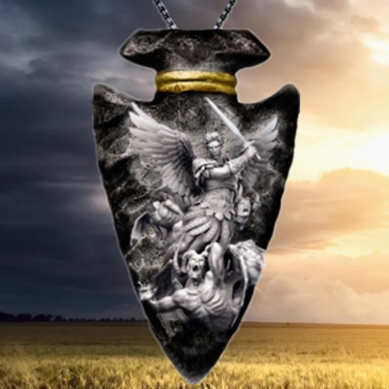 الموضة الإبداعية سانت مايكل الملاك قلادة مثلث قلادة الهيب هوب القلائد للرجال مجوهرات اكسسوارات هدية للذكرى السنوية