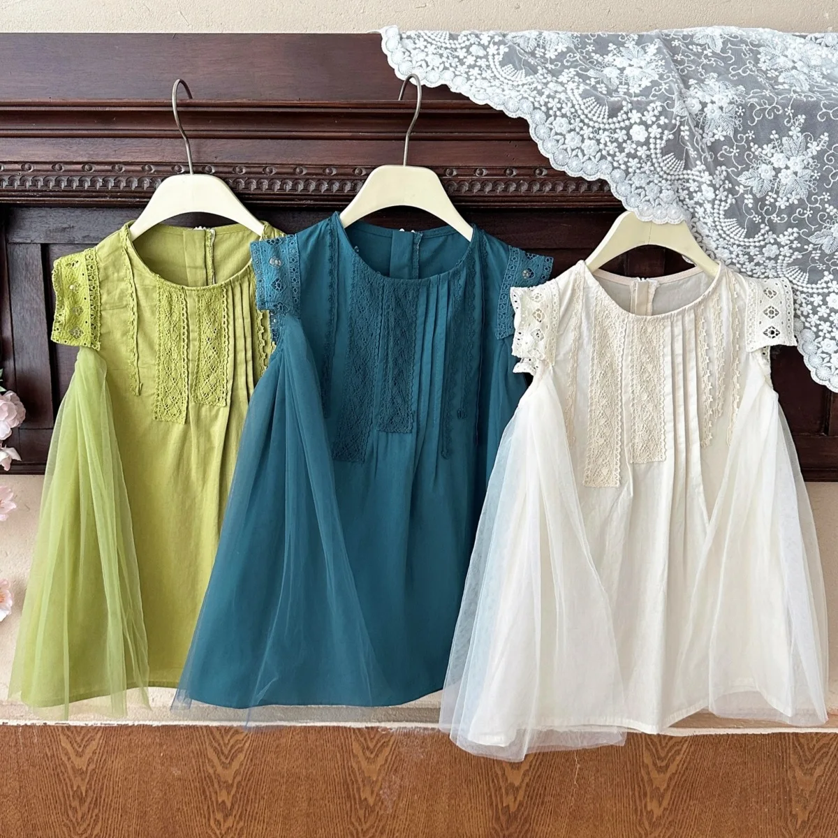 Mädchenkleid aus Mesh, Kinderkleidung, Spitze, chinesische traditionelle Sommerkleider für Blumenmädchen für Hochzeiten, Mädchenkleidung