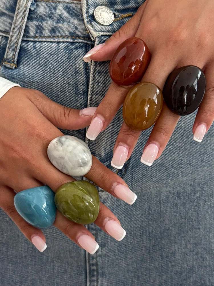 

Модные кольца из смолы для женщин, круглые, широкие, с градиентным эффектом, прозрачные, ювелирные украшения, аксессуары, женские кольца