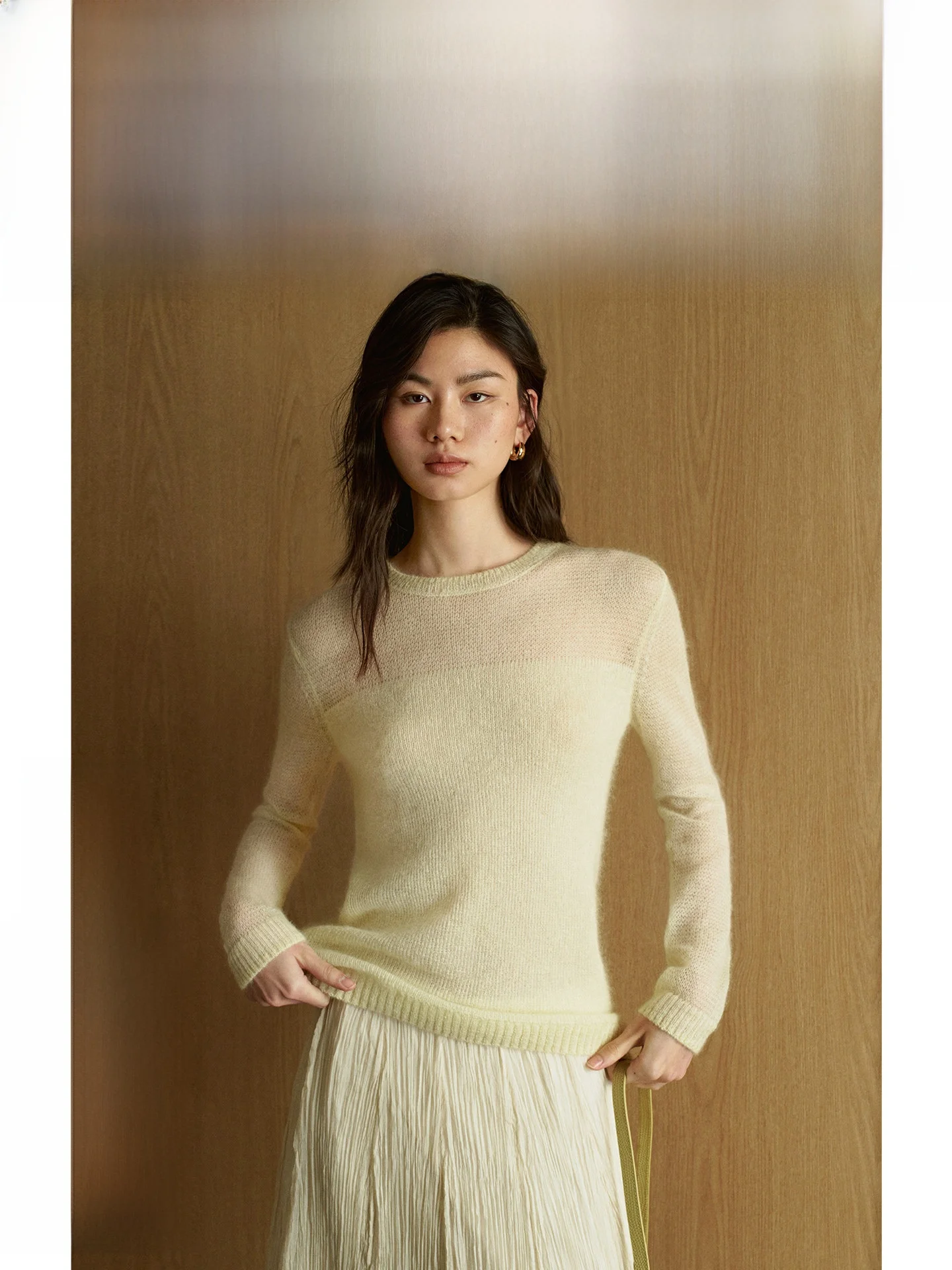 

ZhiZhi Fairy Sle Knitted Sweater Simple round Ne Pullover Transparent Mohair Spring New Arrival Ladies Faion Commute