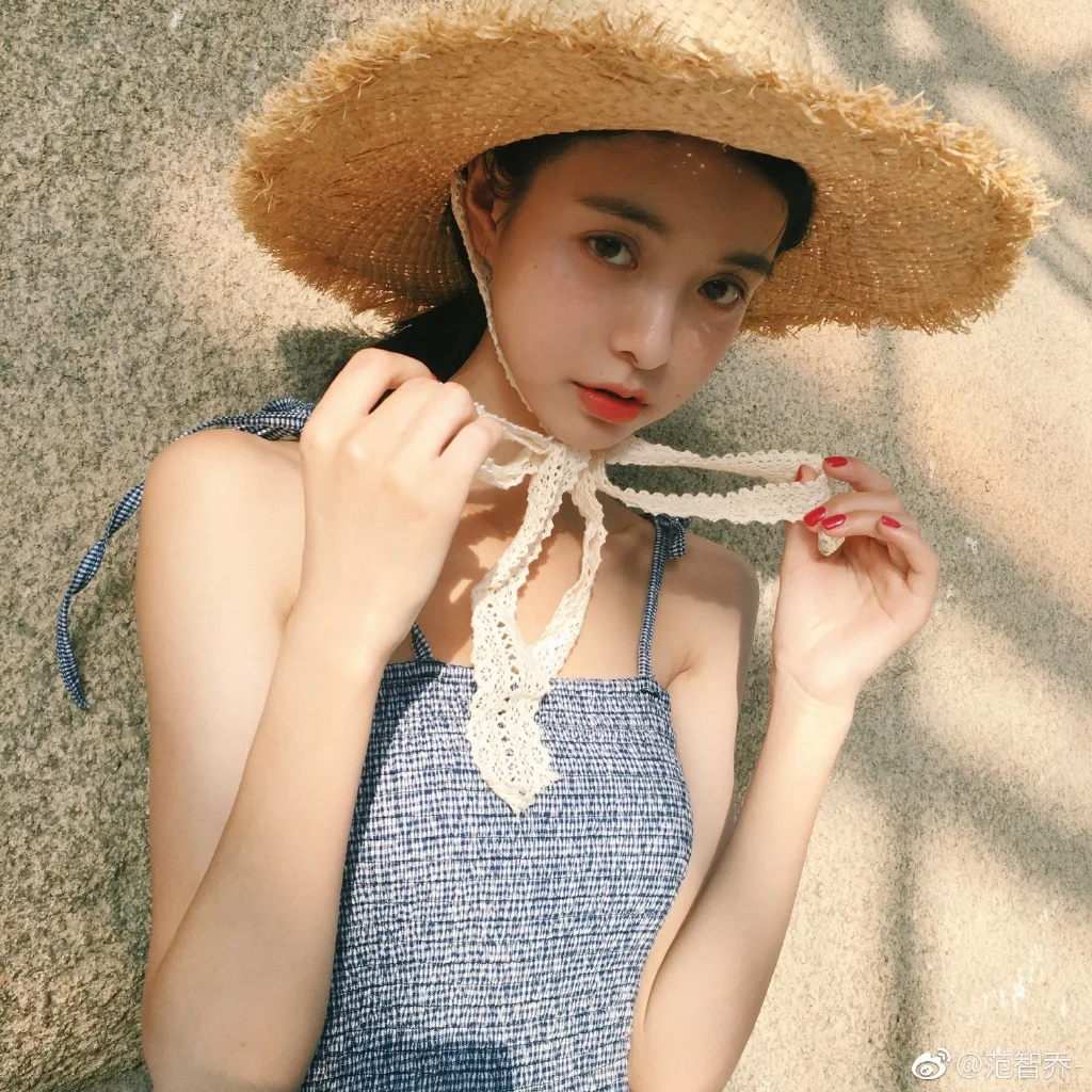 

2024 New Straw Hat Summer Sweet Vacation Beach Handmade Straw Hat Tie Lei Silk Ribbon Sunshade Big Eaf Hat for Women YC139