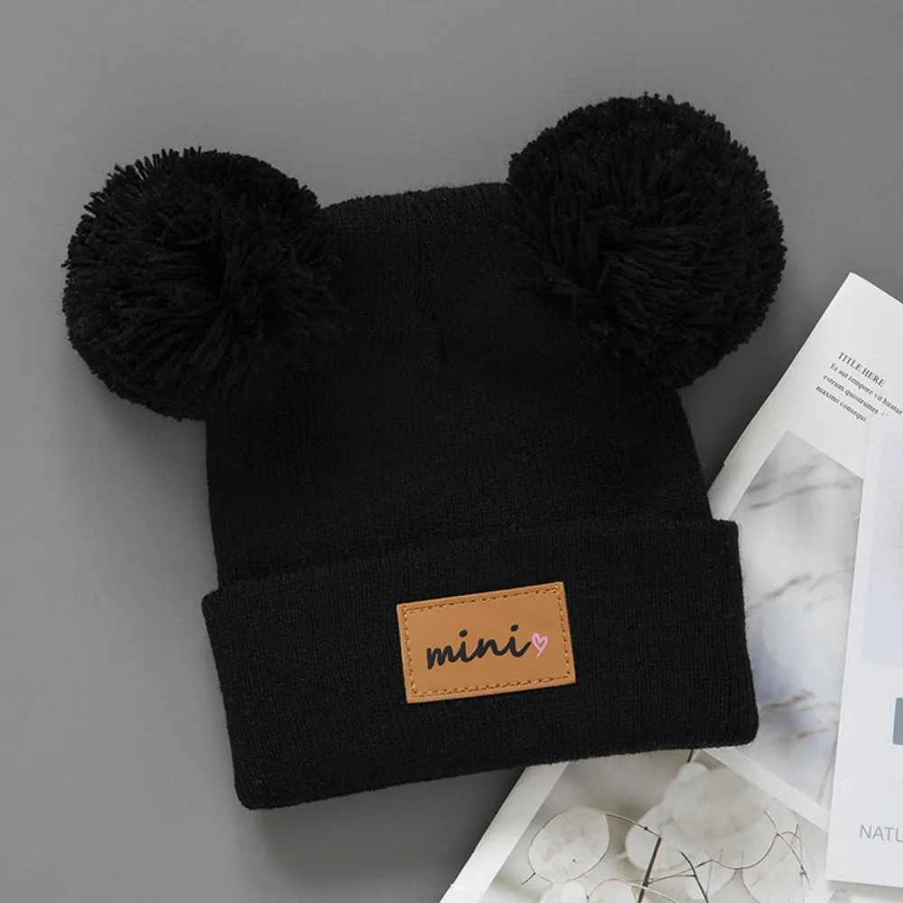 

Вязаная шапка с двойным шариком для детей 0-3 лет, теплая ветрозащитная детская шапка-бини, эластичная защита ушей, шапки для новорожденных, уличная шапка
