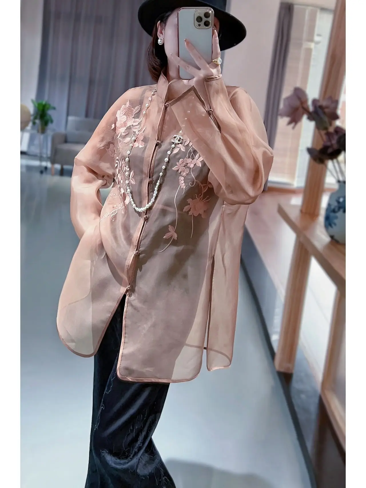 2024 retro chinese style oriental top women's spring autumn clothing heavy embroidery loose sleeve sunscreen coat bottom shirt