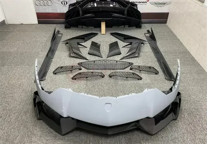 factory price BodyKit Carbon Fiber customized services Car Bumpers For Lamborghini Aventador LP700-4 LP720 LP750 Body Kits