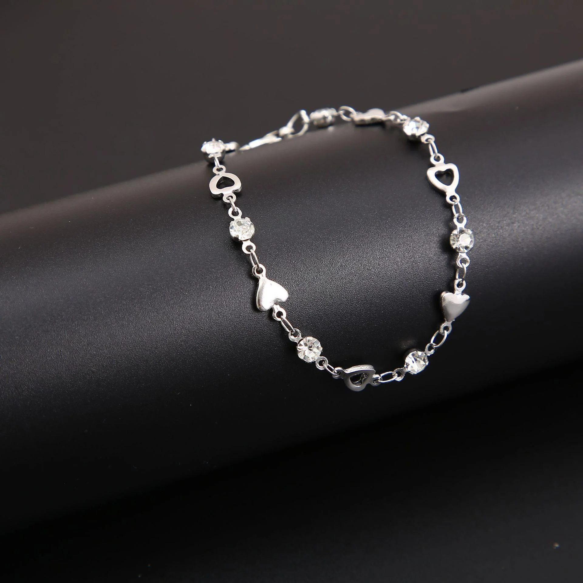 Fashion Zircon Love Bracelets for Women Korean Sweet Girls Sparkling Hollow Heart Delicate Chain Bracelet Party Jewelry Gifts image 4