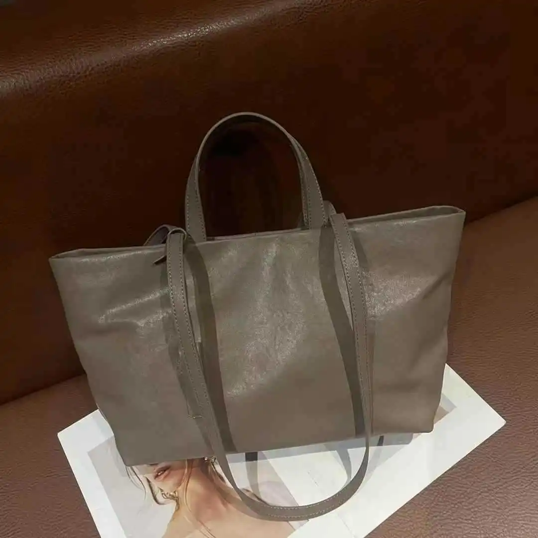 

Oilwax Genuine Leather Handbag Fashionable Ladies Cow Leather Tote Bag 2025 Large Cowhide Shoulder or Crossbody Bags