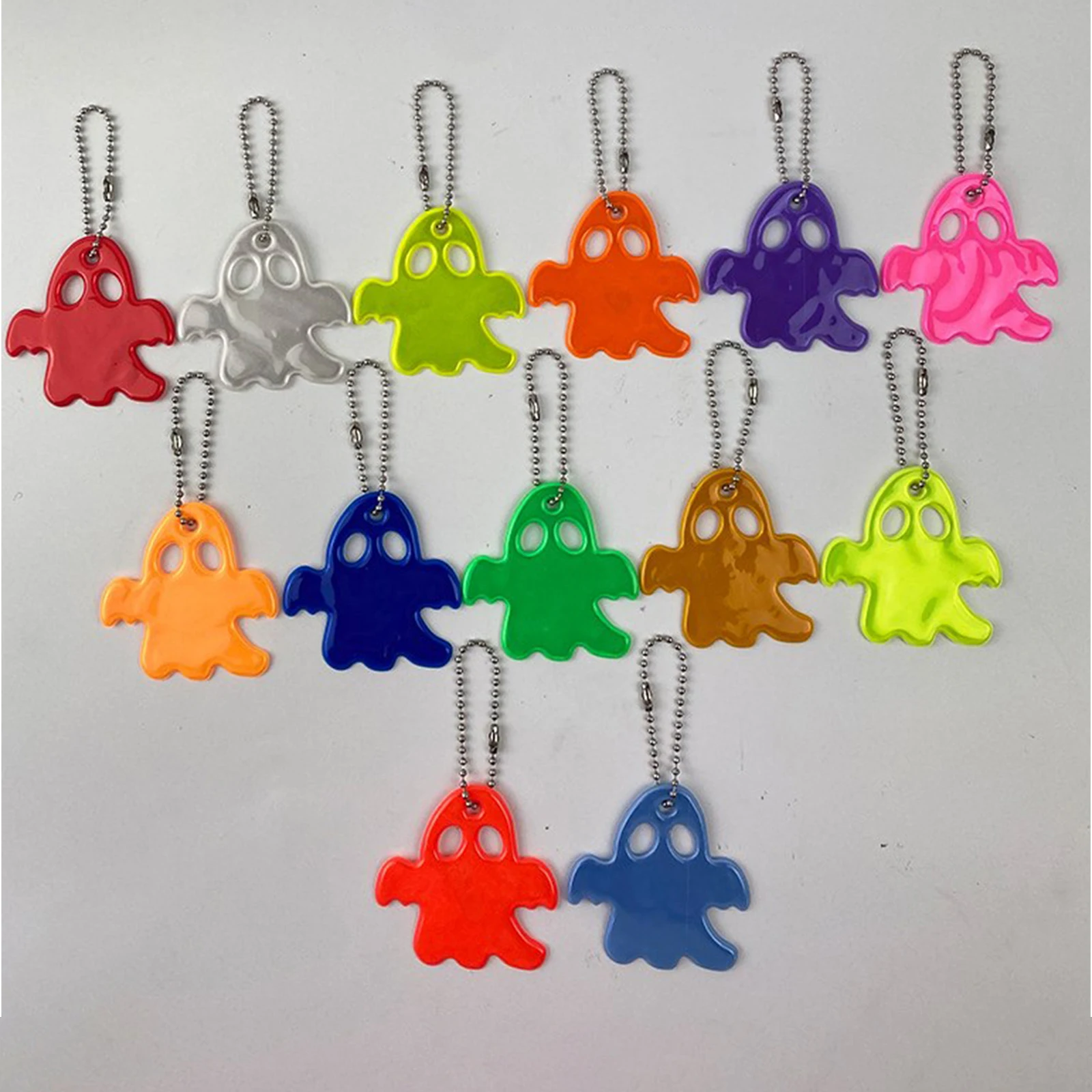 26Pcs/Set Safety Reflector Pendants Key Shape Reflective Gear Children Tags for Running Backpack Halloween Party Cycling