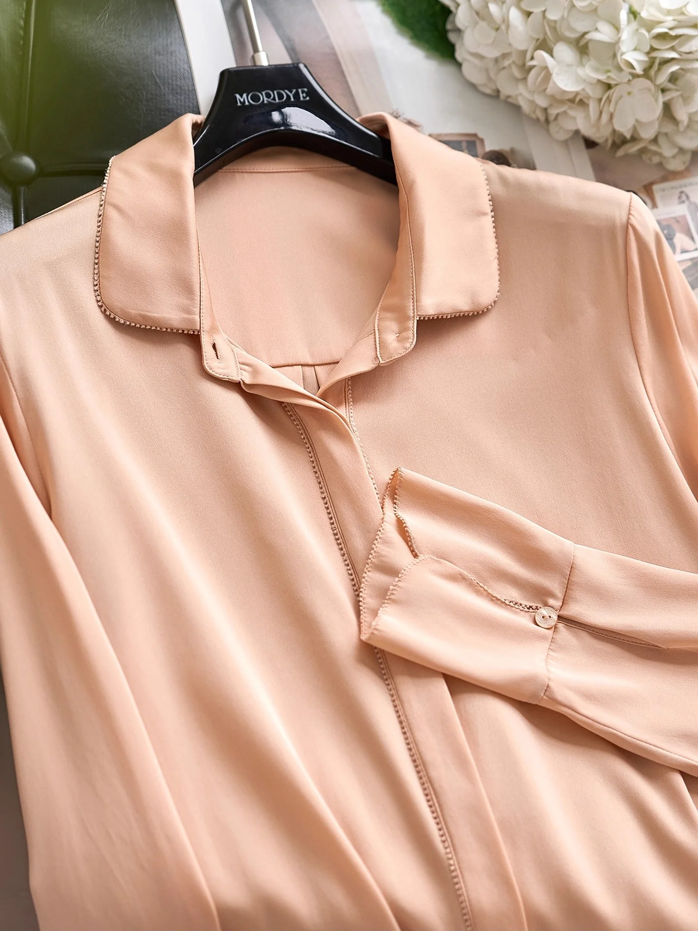 

Gentle Color Enhancement! Matte Silk Long Sve Collar Pink irt Women's Premium Quali Straight Cut Top