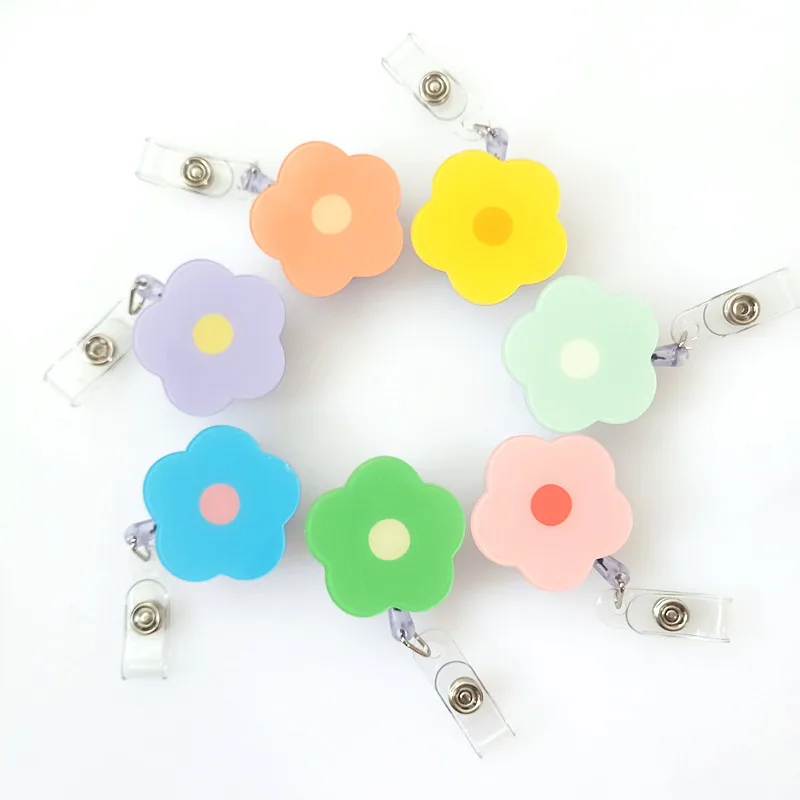 Flower Brooch Buckle Cartoon Flowers Easy To Pull Telescopic Buckle Nurse Badge Lanyard Student ID Card Holder Clip