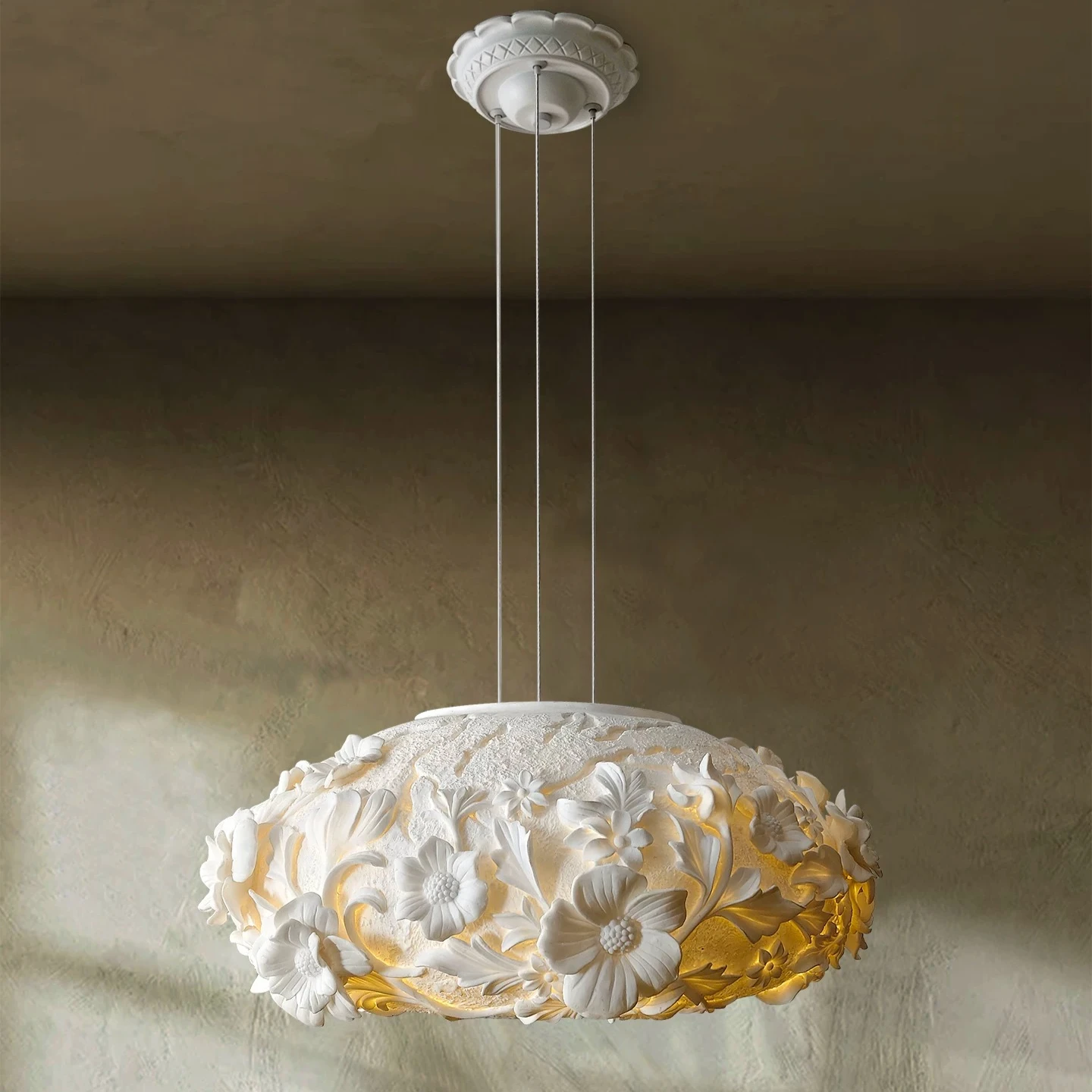 FrenchVintage Gypsum Carved Pendant Light Retro LuxuryLED Ceiling Lamp For Dining Room Bedroom Study Hallway Decor Hanging Light