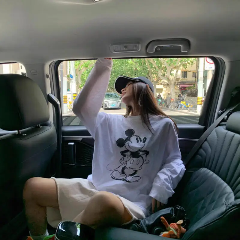 

Женский топ с длинными рукавами и рисунком Микки Мауса, осень 202, белая футболка, повседневная уличная одежда Y2K, эстетичная мода, удобный хлопок