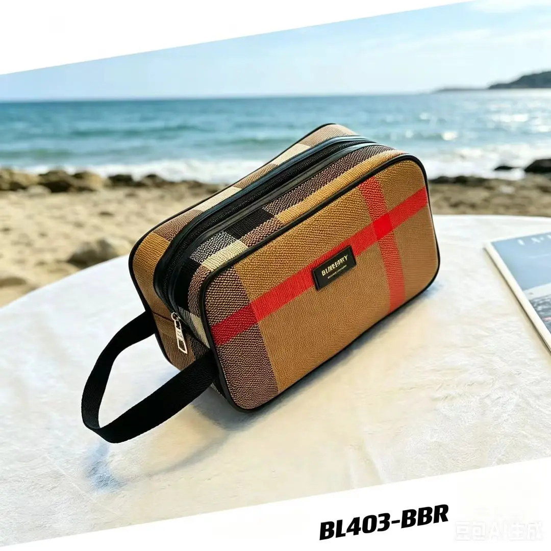 Pero Store The Hanging‑Designed Wash Bag Saves Counter Space When You Stay Inside Different Hotel Bathrooms