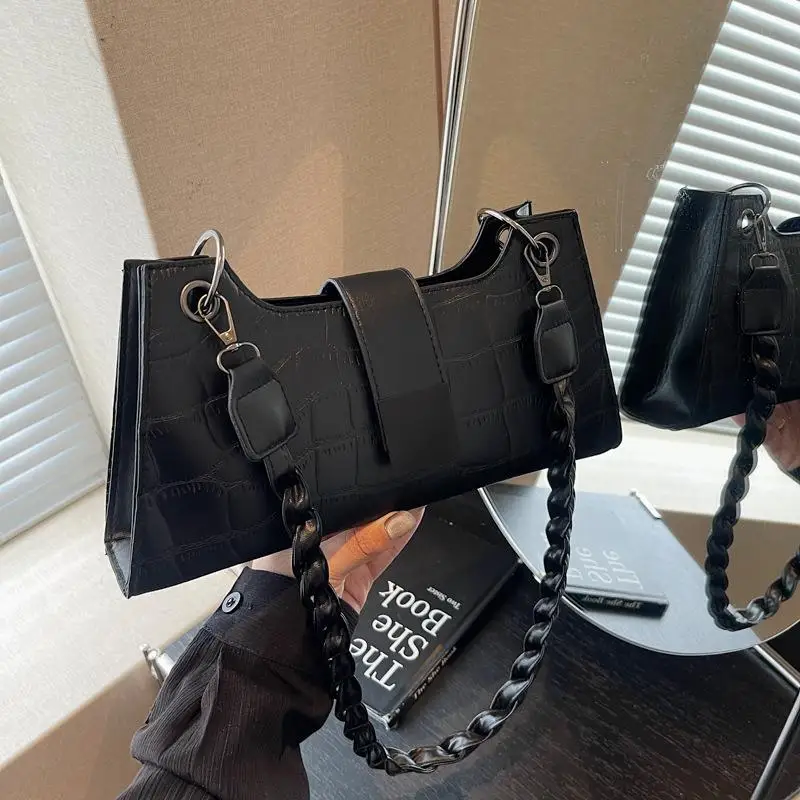 Retro Crocodile Pattern Women's Underarm Bag Single Shoulder Bag Quality Fashionable Black French Bread Bag Hobo Style