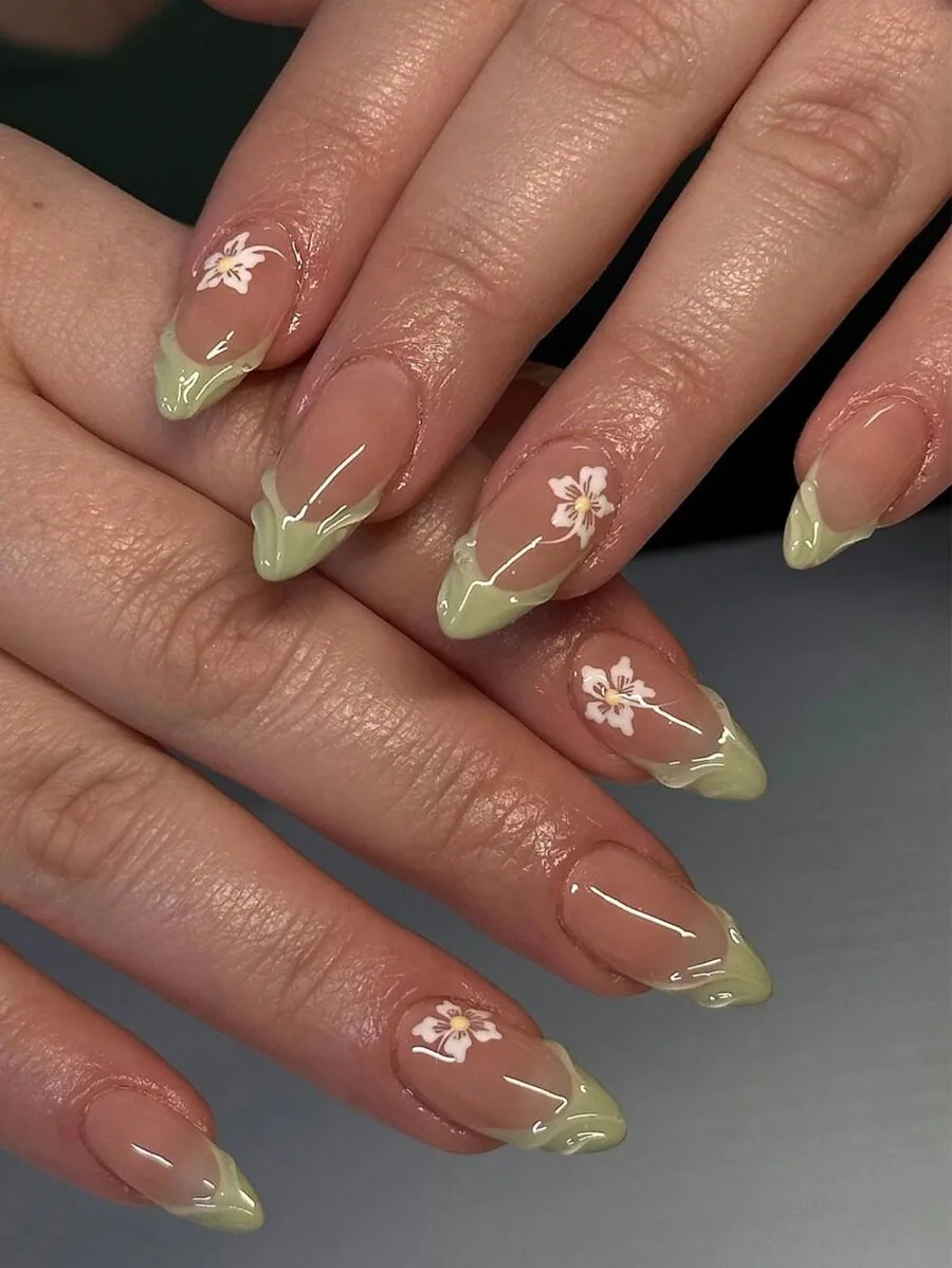 

24Pcs White Flower & Green Trim 3D French Simple Elegant Style Medium Length Almond Shaped False Nail Tips Set, Suitable For Off