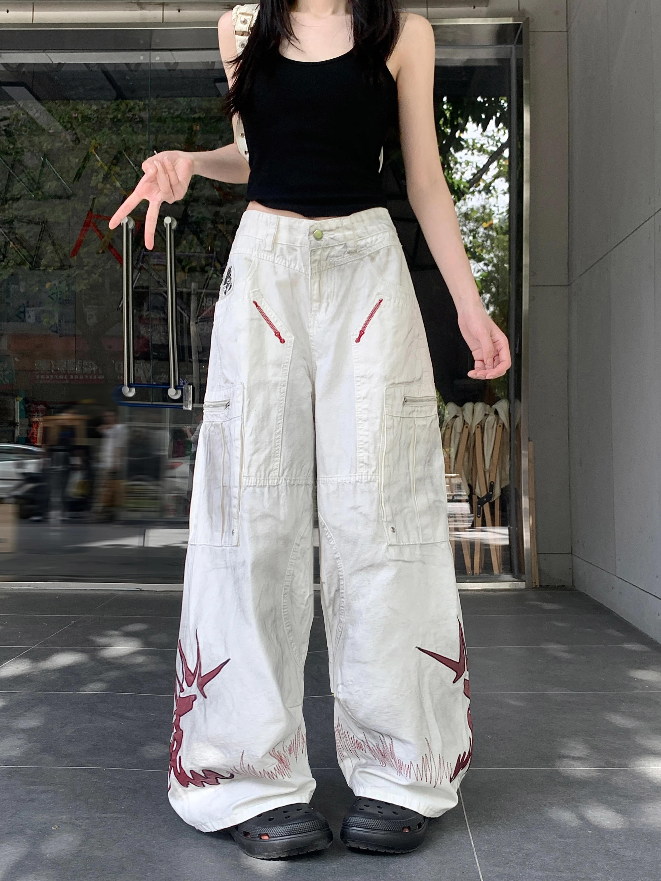 

Women's White Geometric Embroidery Craftsmanship Multi-Pocket American Punk 90s Hip-Hop High-Waist Jeans Hot Wide-Leg Work Pants