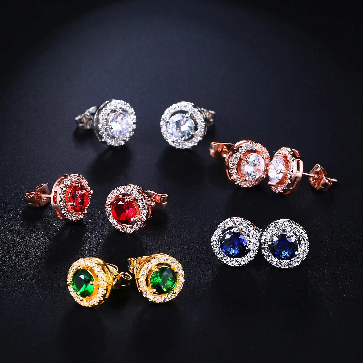 Classic Colorful Zirconia Bling Stud Earrings for Women Design Sliver Color Hearts Arrows 0.75 Carat Crystal Jewelry Gifts E836