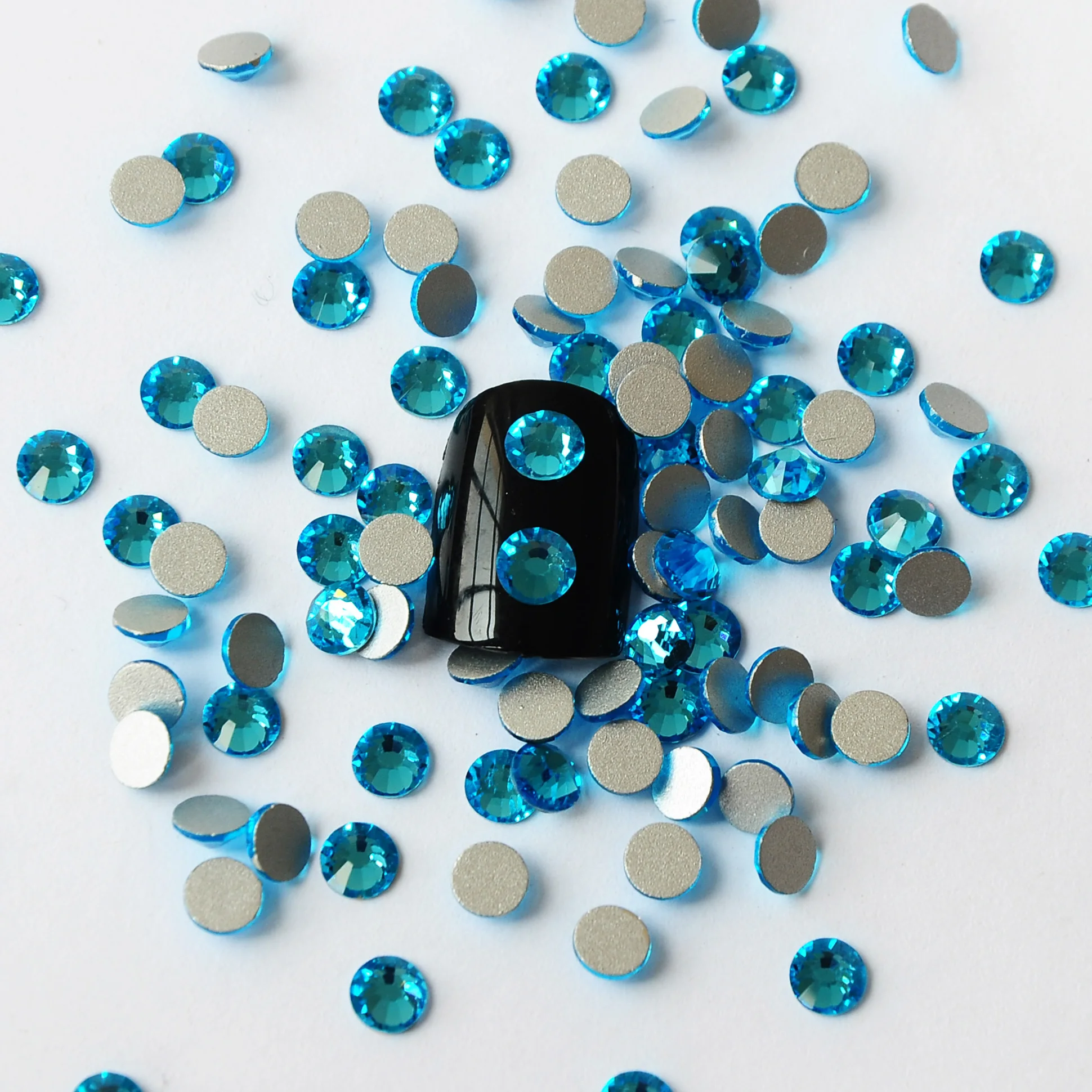 Aquamarin Glitzer Kristall Strasssteine SS3-SS50 Nicht-Hotfix Flache Rückseite für Nagelkunst, Kleidung, Handwerk, Dekorationen, Glänzendes Glas – Detail 2