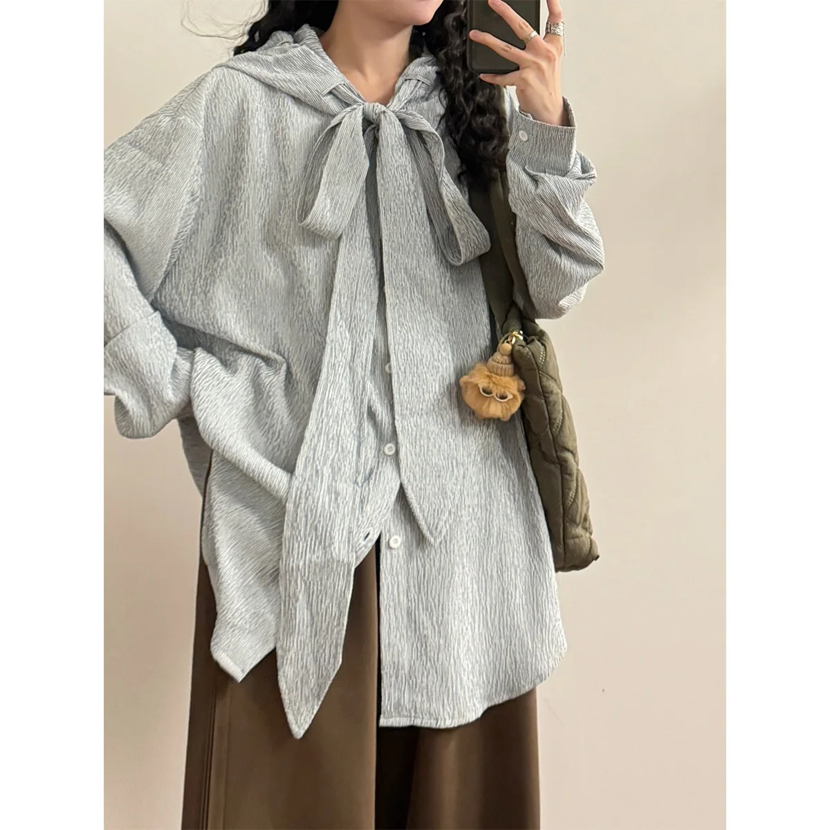 قمصان نسائية بأكمام طويلة من الساتان بأزرار سفلية وأكمام واسعة بقصة ضيقة وأكمام فانوس بسيطة للمكتب بتصميم عتيق أنيق للتنقل المؤنث #6