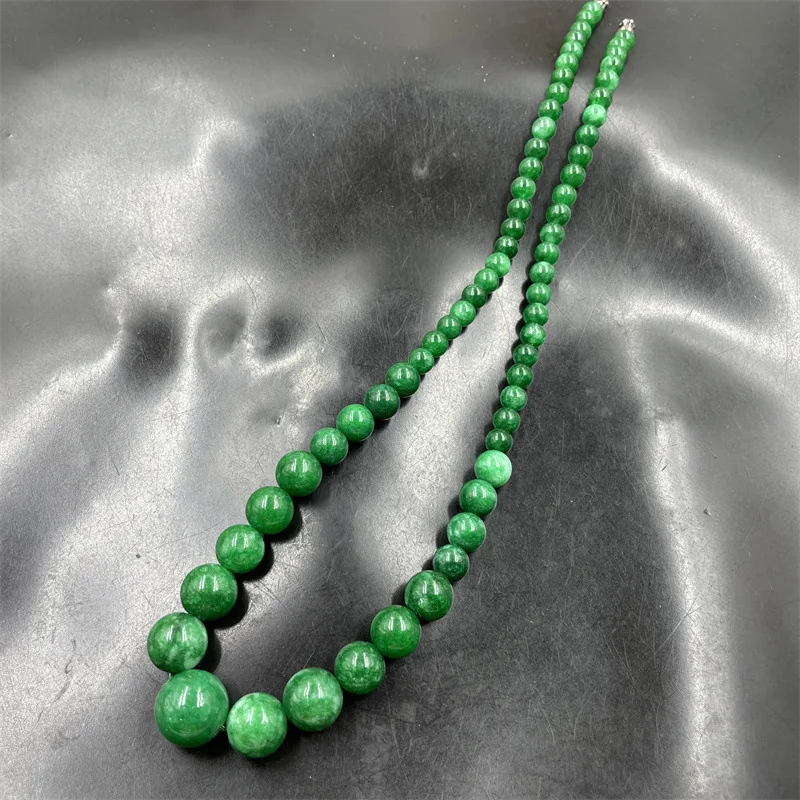 White Background round Beads Necklace Dry Green Iron Longsheng Jade Graduated Strand Clavicle Chain