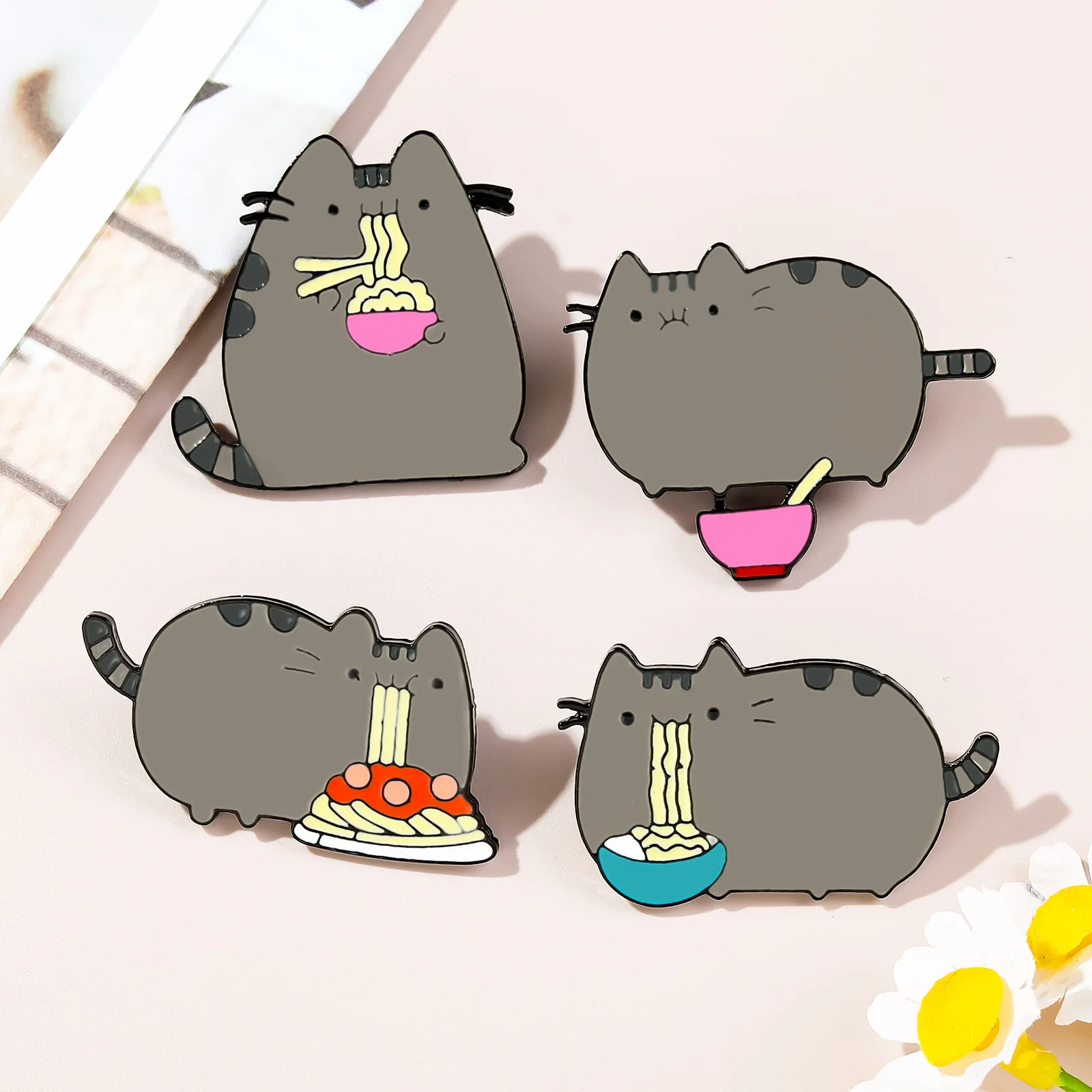 

Hungry Cats Eating Noodles Pasta Brooch Lapel Pin Cute Fat Kitty Backpack Badge Funny Animal Enamel Jewelry Gift for Friends Kid