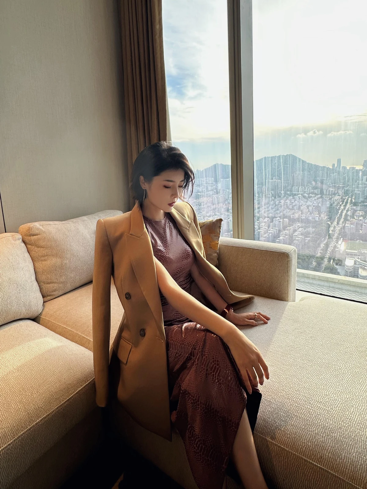 XULU Oryginalny Płaszcz w Kolorze Khaki, Wysokiej Jakości, Jesienno-Zimowy, Nowy, Elegancki, Do Pracy, Luksusowy, Dopasowany, Długi Rękaw, Proste Ramiona