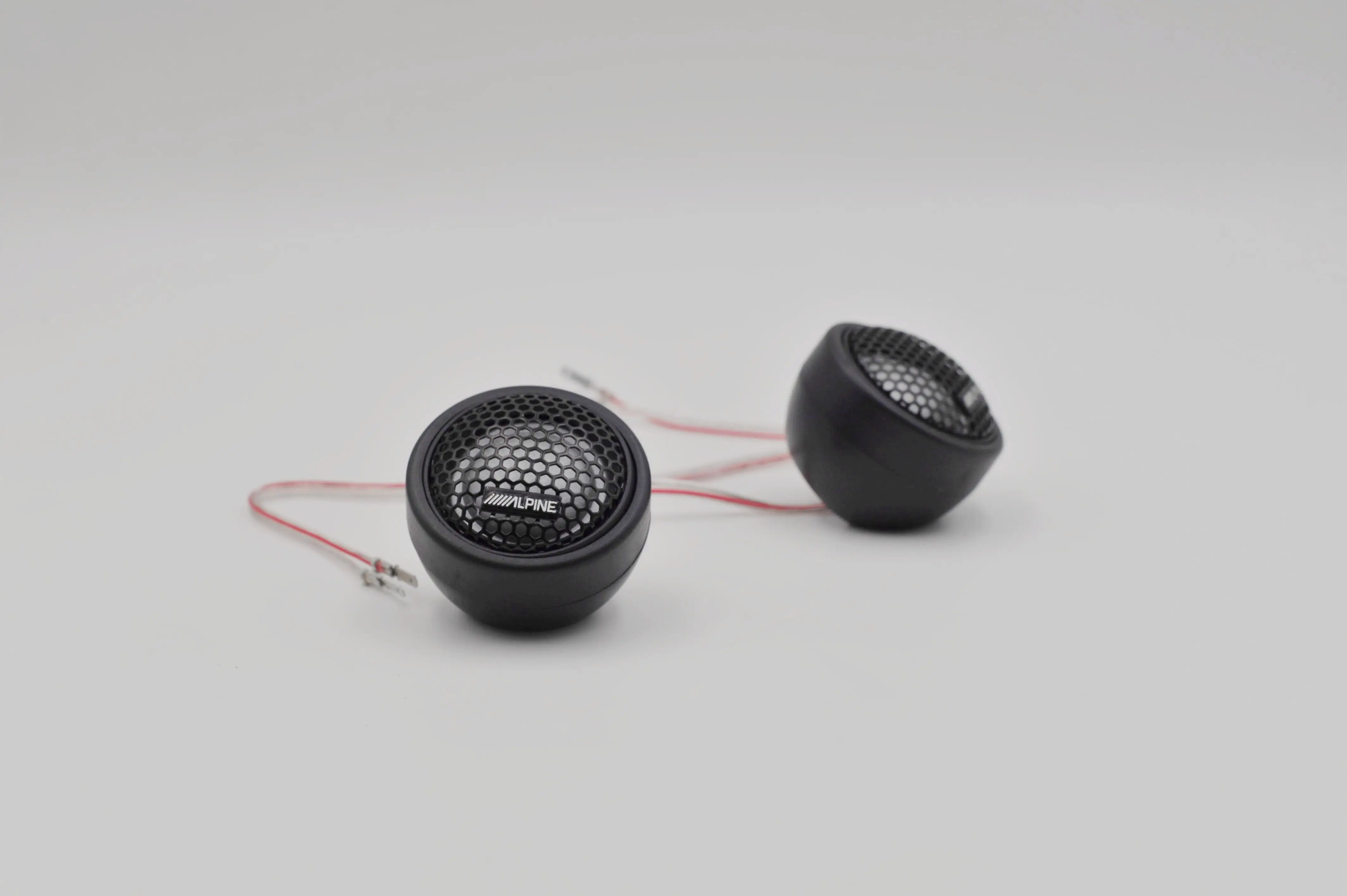 2PCS ALPINE S30 Car Stereo Speakers Music Soft Dome Balanced Car Tweeters 180W Car Audio Silk Film Speaker Boxes High-Pitche