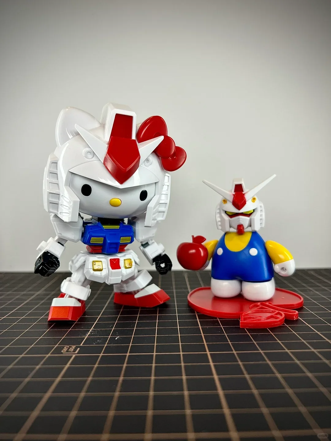 Hello Kitty Collaboration RX-78-2SDH 1/144 แมวน่ารักคอลเลกชันประกอบชุดตกแต่ง,Action Figure,ของขวัญสะสมของเล่น