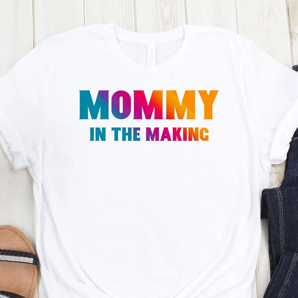 Mommy In The Making T Shirt Cute New Mom Pregnancy Reveal Announcement Baby Shower