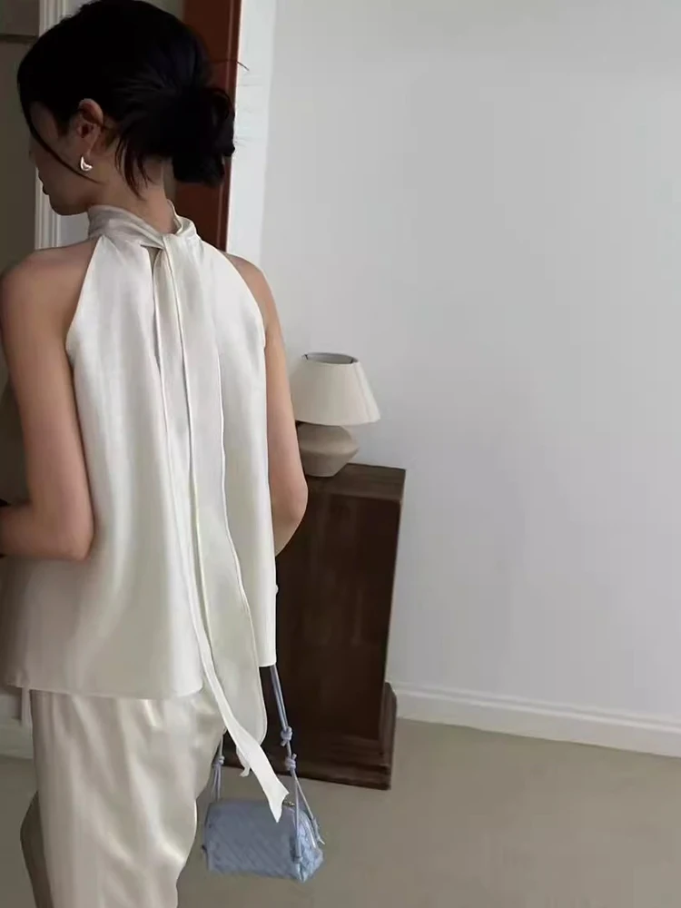 섹시한 백리스 넥 홀터 베스트 여성 여름 신상 레트로 루즈핏 셔츠와 매치 가능한 편안하고 통기성 좋은 캐주얼 웨어