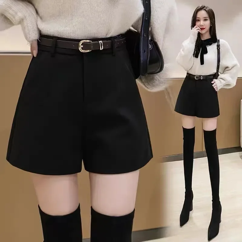 Black Woolen Shorts Women's Autumn/winter Outerwear Petite High-waisted Bell Bottoms 2024 New Slimming Base Boot Pants