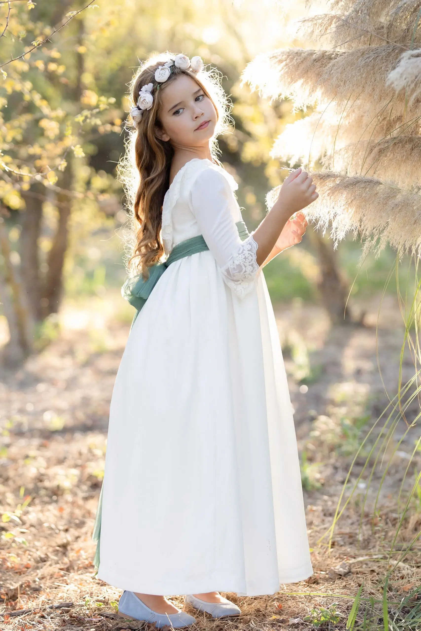 BABYONLINE-vestido de primera comunión hecho de crepé blanco, verde, cinturón de tul, falda Floral bordada, minidama de honor para invitados de boda