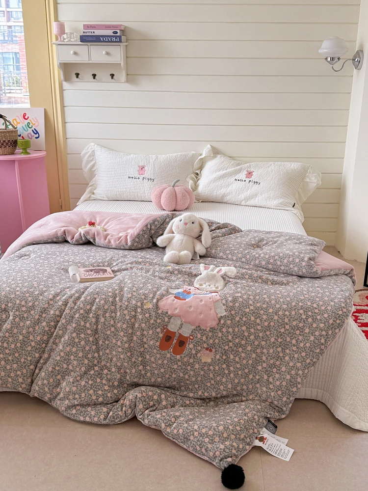 

Thickened Milk Velvet Stitched Cartoon Quilt Four Seasons Integrated Washing Machine Safe Autumn Winter Warm Double-sided Pat...