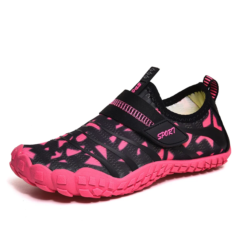 New Children's Comfortable Beach Shoes Quick-Drying Swimming Shoes Breathable Sports Shoes