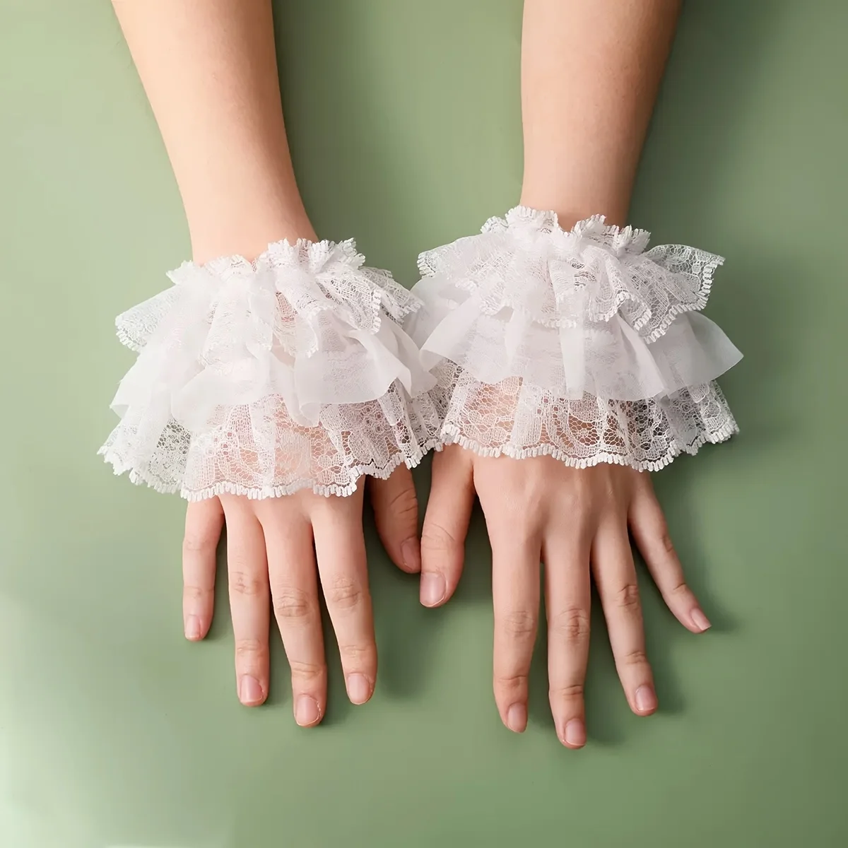 1 Para Eleganckich Koronkowych Rękawów na Ręce z Kwiatowym Haftem, Potrójnie Warstwowe Plisowane Falbany, Elastyczne Mankiety z Oddychającego Materiału