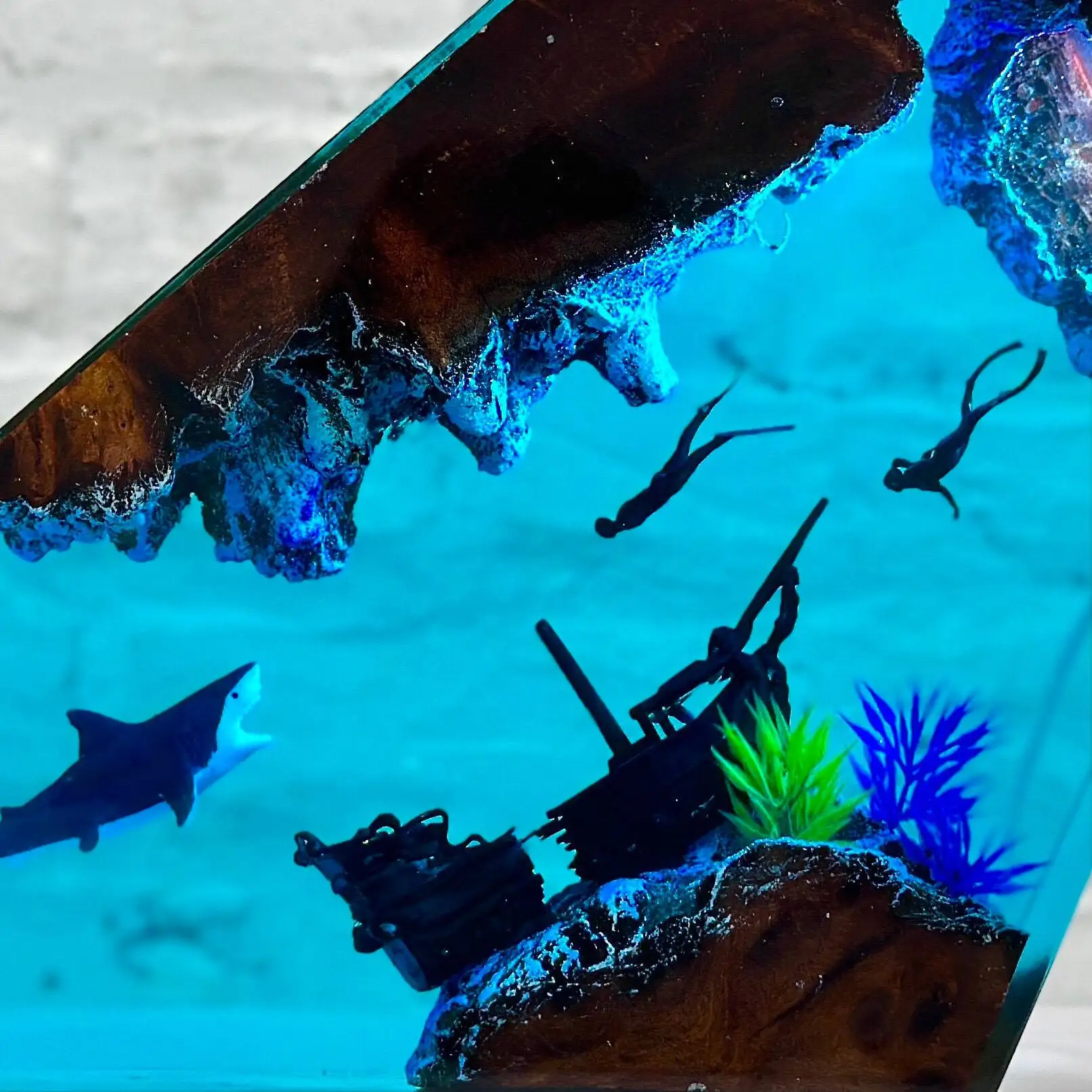 NEW Creative Great White Shark Couple Diver Nightlight Diving Theme Summer High Aesthetic Gift for Friends
