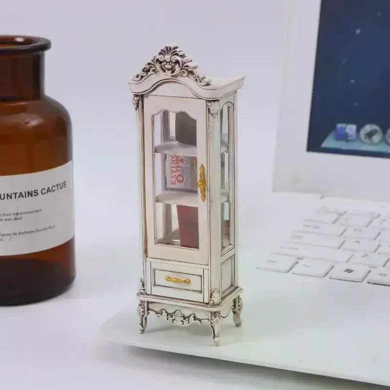 ตู้เก็บของจำลองสไตล์วินเทจสำหรับบ้านตุ๊กตา 1/12 ตู้โชว์ ตู้เก็บของเล่น ตู้ไวน์ เฟอร์นิเจอร์ตกแต่งบ้านตุ๊กตา ของเล่น
