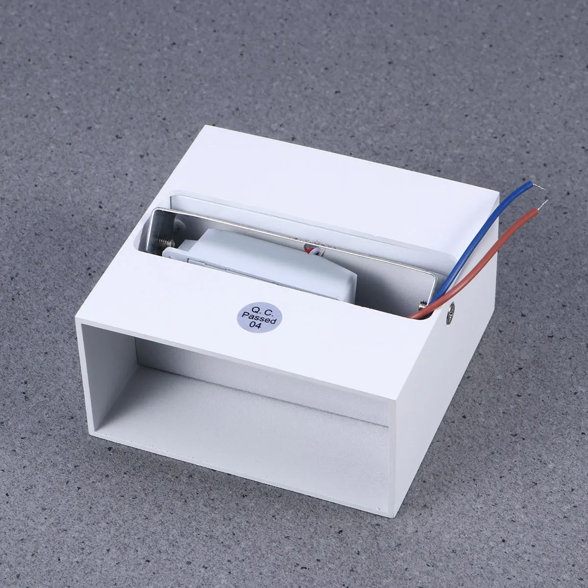 مصباح جداري LED مربع حديث وبسيط ومتين وخفيف الوزن لغرفة المعيشة وغرفة النوم والحمام والمكتب وديكور الجدار #1