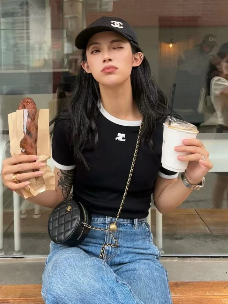 American Retro Short Sleeve T-shirt Women Streetwear Slim Fit Casual Embroidery Print Top Y2k Lady Korean Fashion Summer Clothes image 4